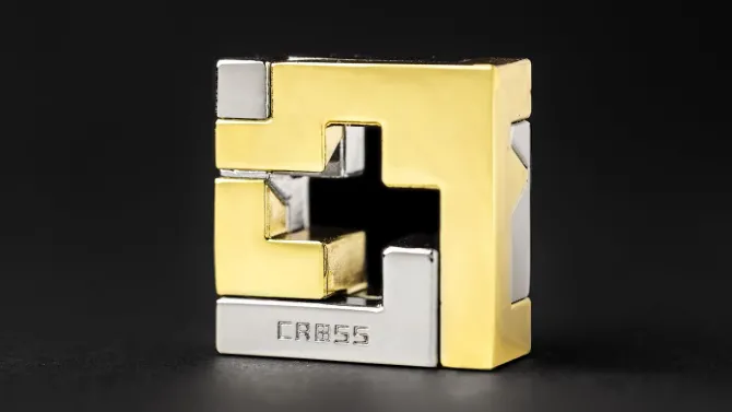 Cast Cross - Hanayama Metal Puzzle