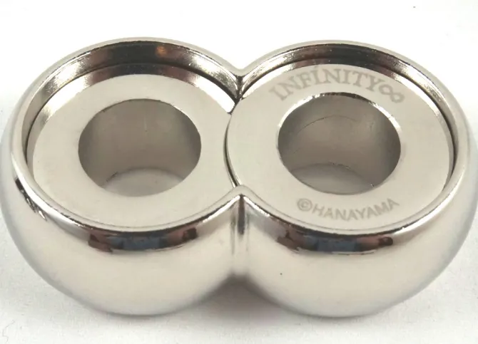 Cast Infinity - Hanayama Metal Puzzle