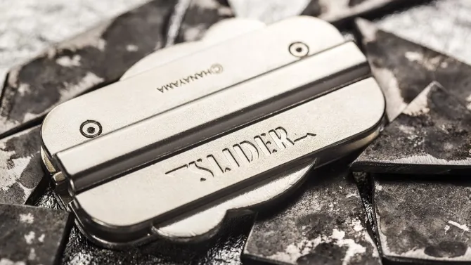 Cast Slider - Hanayama Metal Puzzle
