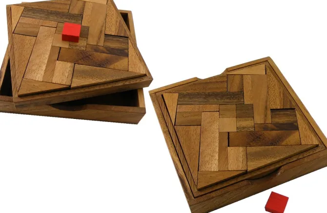 Impossible Square - Wooden Puzzle Brain Teaser