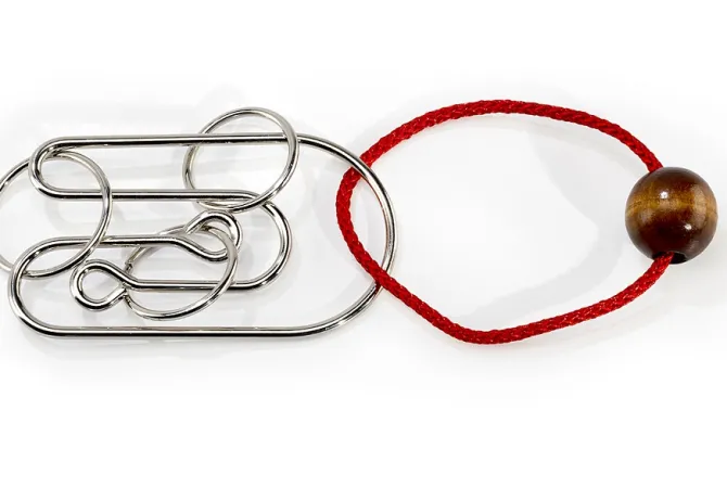 Racing Wire No. 2 - String Brainteaser Metal Puzzle