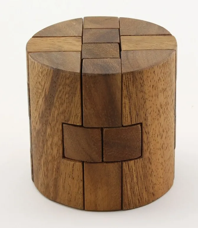 Round Diamond - Brain Teaser Wooden Puzzle