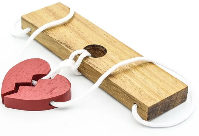 Two Lovers Heart (Large) - String Wooden Puzzle